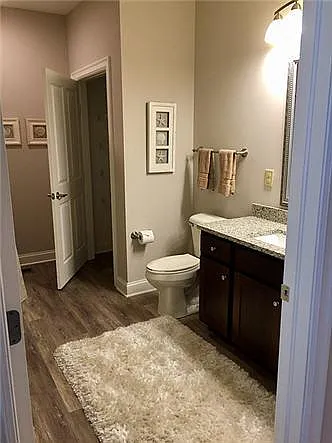 Retreat Guest Bathroom and Linen Closet