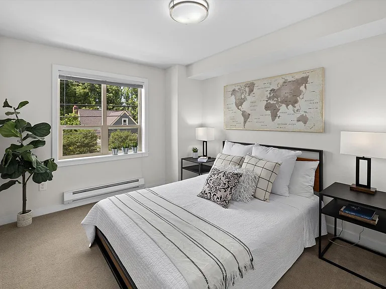 Holgate 12 Apartments — Photo 11