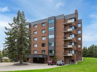 222 E Eagle Ridge Dr SW #4N, Calgary, AB T2V2V7