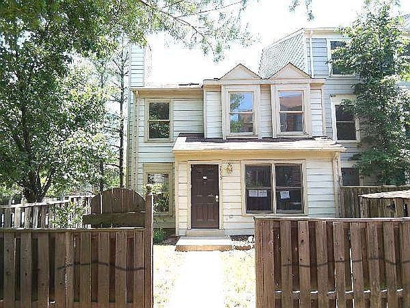 2nd image of 7640 Jordon Hollow Ct