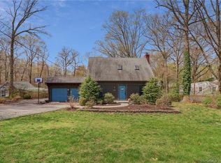 55 Rampart Rd, Norwalk, CT 06854