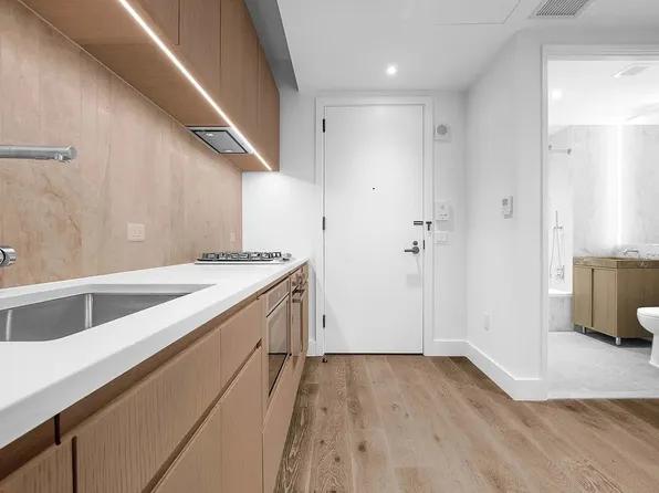 10 Nevins Street image 2 of 13