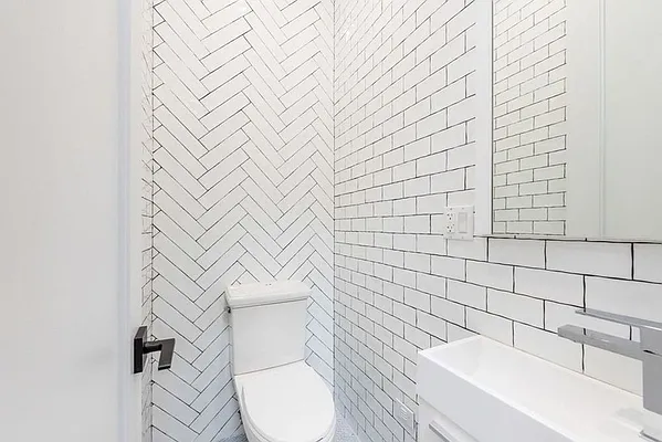 Rented by Loom Group | media 57
