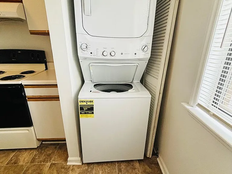 400F Berryfield Ln — Photo 10
