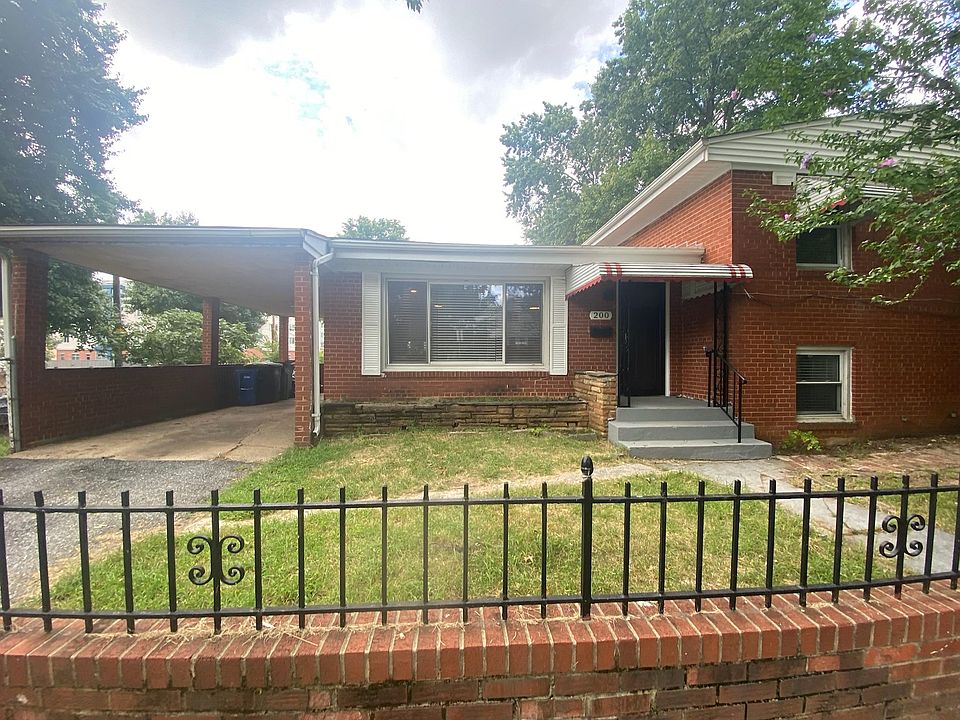 Detached 5BR/2BA in Deanwood