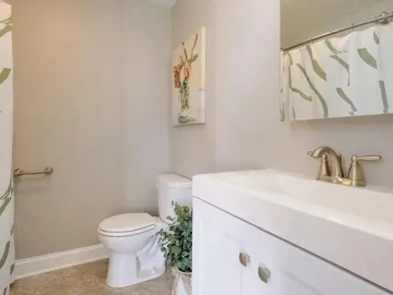 424 Walnut St #1 — Photo 7