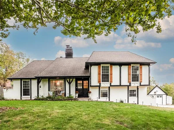 23210 Old Cyclone School Rd, Lees Summit, MO 64064