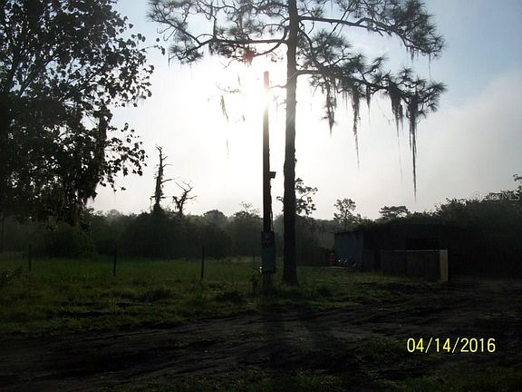 5th image of 3720 Friars Cove Rd