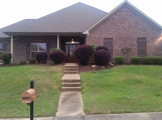 102 Rockbridge Cir, Clinton, MS 39056