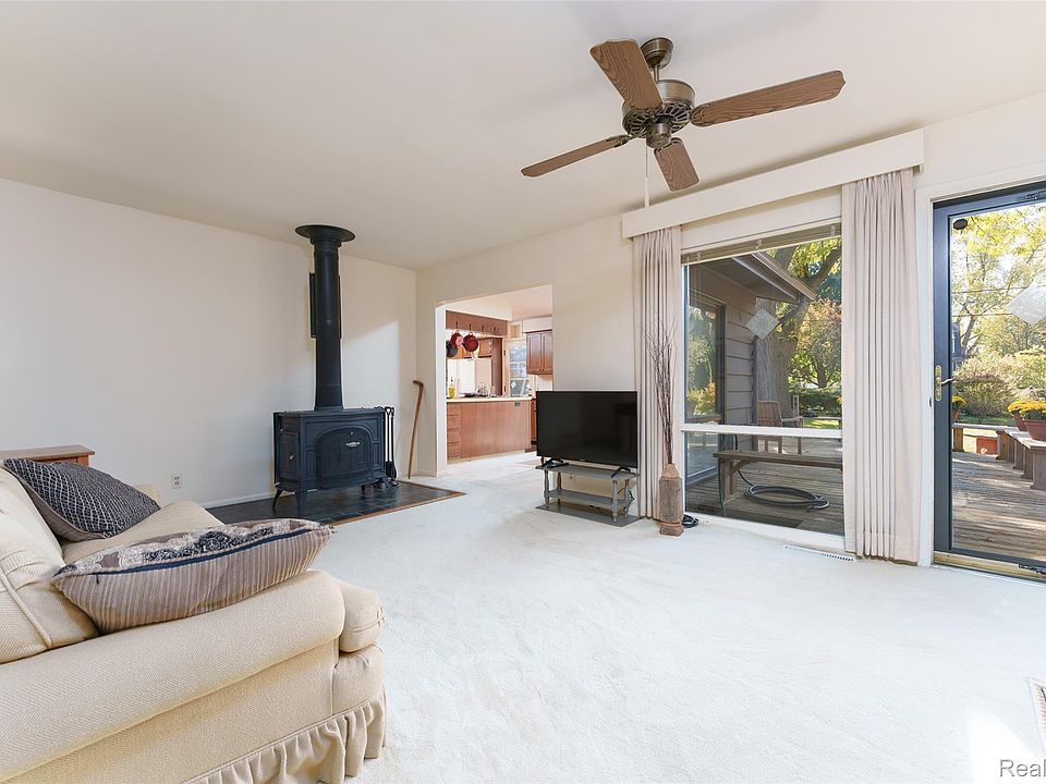 726 Devonshire Rd, photo 11