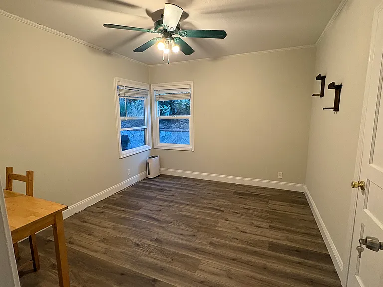 6600 Outlook Ave — Photo 5