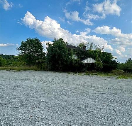 2nd image of 1054 Eldersville Rd