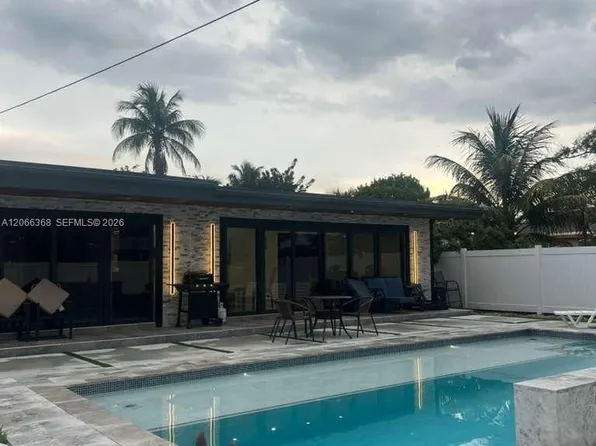 39 SE 7th St, Dania Beach, FL 33004