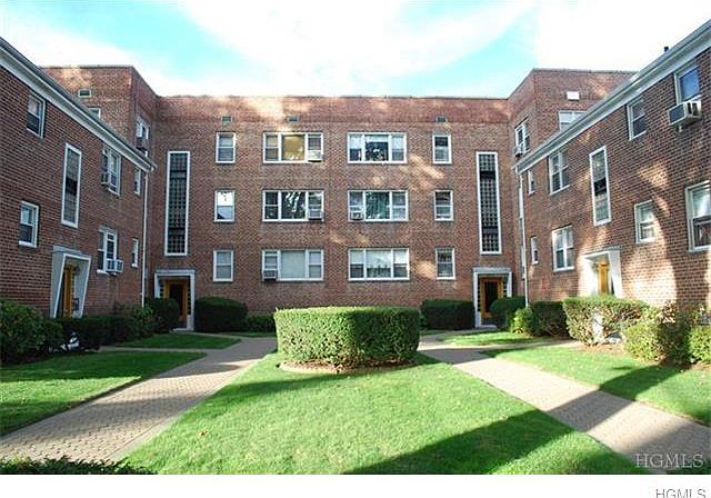 1st image of 33 E Grand St APT C1b