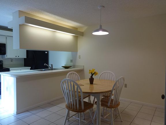 4th image of 2421 24th Ct #133B