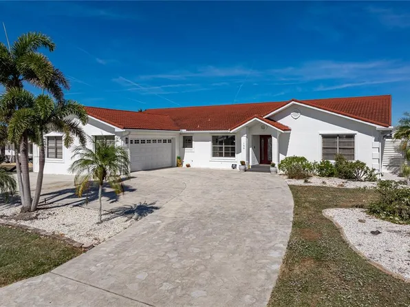 136 Creek Dr SE, Port Charlotte, FL 33952