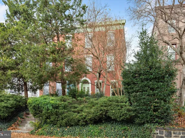 2229 Green St APT 3, Philadelphia, PA 19130