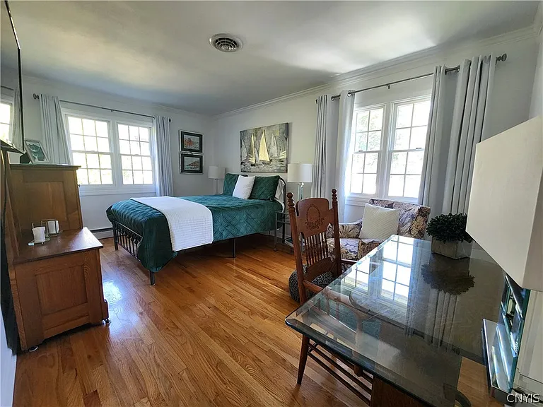 2139 Terrace Ln S — Photo 28
