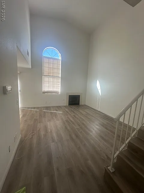 3 bed, 2.0 bath, 1286 sqft, $1,900 — Photo 2