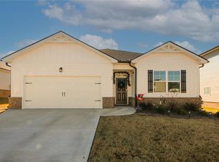 22 Moultrie Ct, Hoschton, GA 30548