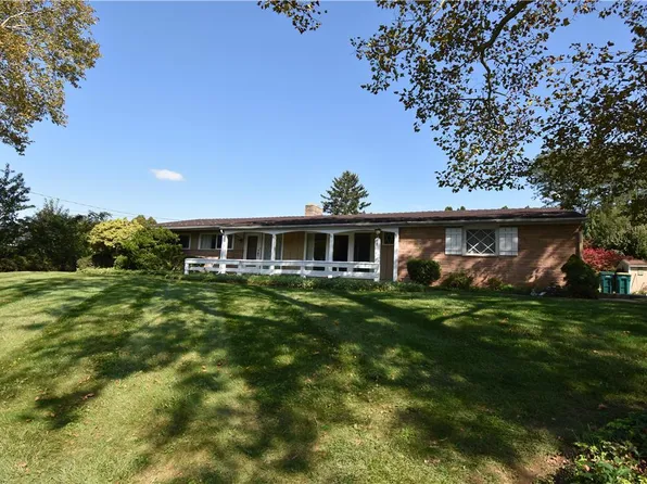 22 Kendon Dr, Easton, PA 18045