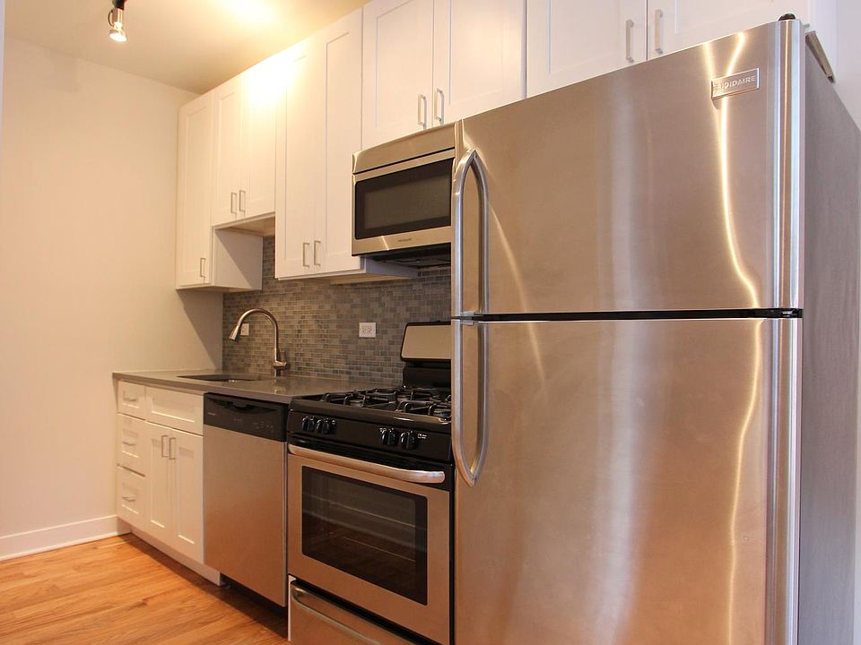 1st image of 2420 N Kedzie Blvd APT 0310