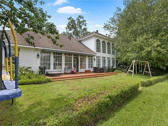 2nd image of 143 Acadian Ln