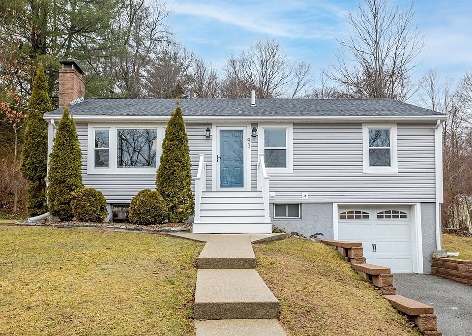 93 Russell St, Woburn, MA 01801 Zillow