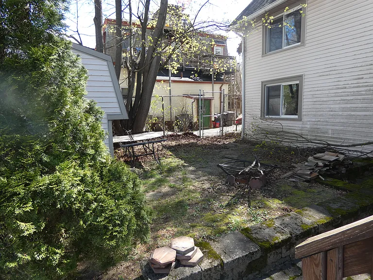 94-98 Maple St #1 — Photo 30