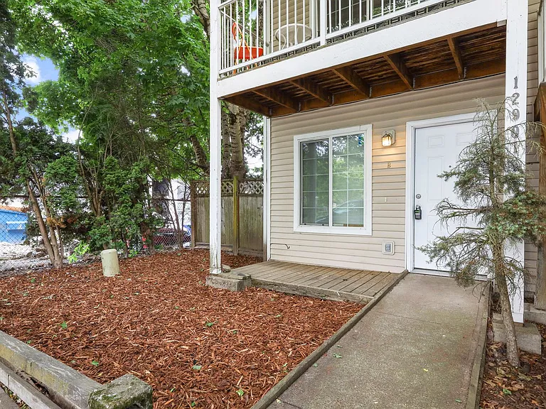 12901 NE Prescott Dr #B — Photo 21