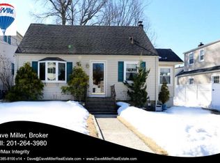 78 Glenwood Dr N, Bergenfield, NJ 07621