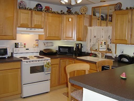 3rd image of 399 Harvest Ln APT D