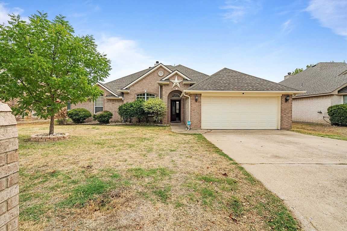 116 Clyde Dr, Aledo, TX 76008 MLS 20424118 Zillow