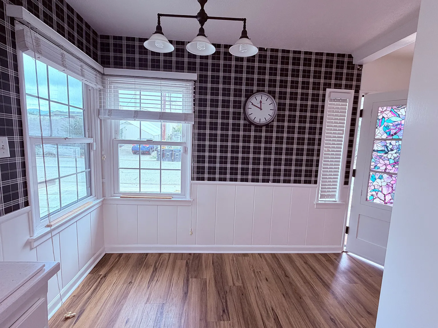 2 bed, 950 sqft, $3,200 — Photo 4