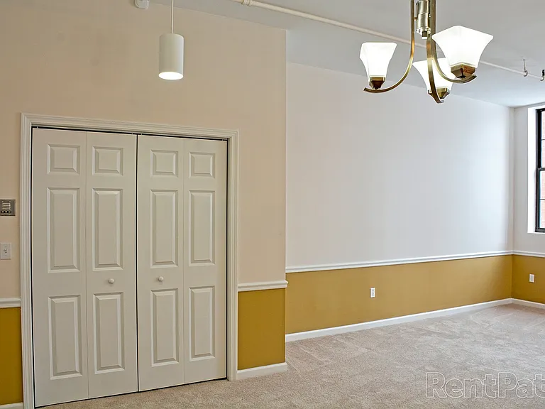 72 Maple Street — Photo 26