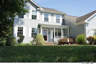1st image of 2 Aspenwood Dr