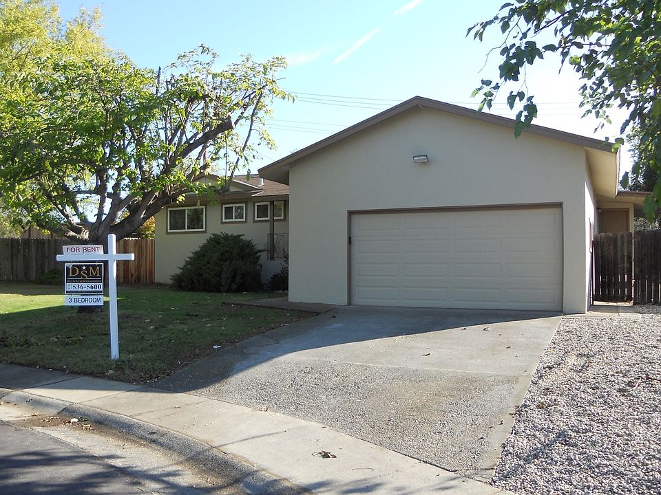 1st image of 134 Penaranda Dr