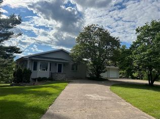 1233 River Heights Rd, Menomonie, WI 54751