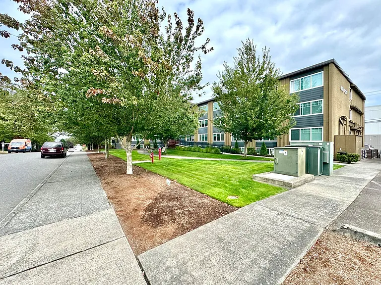 Park Place Apartments — Photo 2