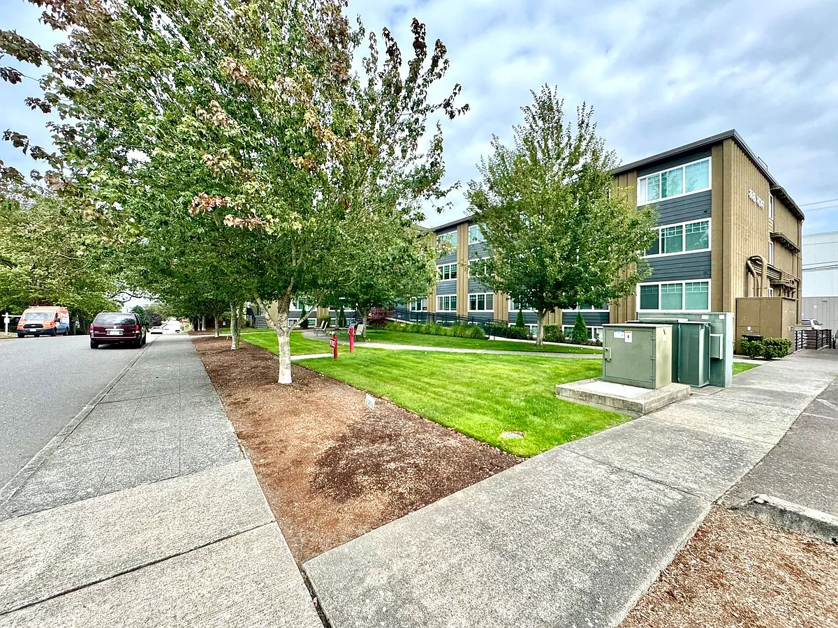 Building Photo - Park Place Apartments