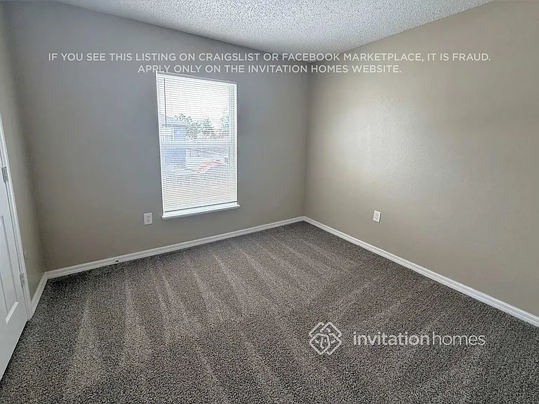 6702 Lorain St — Photo 9