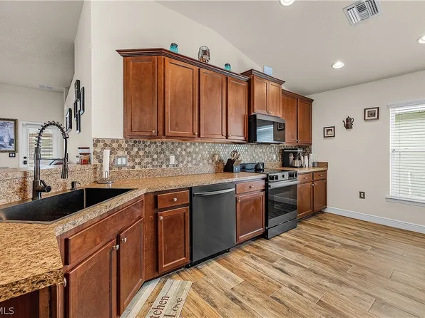 27067 Brook Forest Rd, Punta Gorda, FL 33950