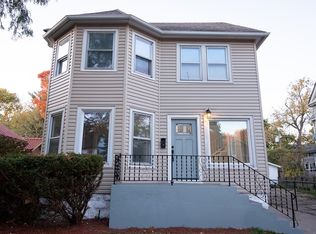 1622 Camp Ave, Rockford, IL 61103