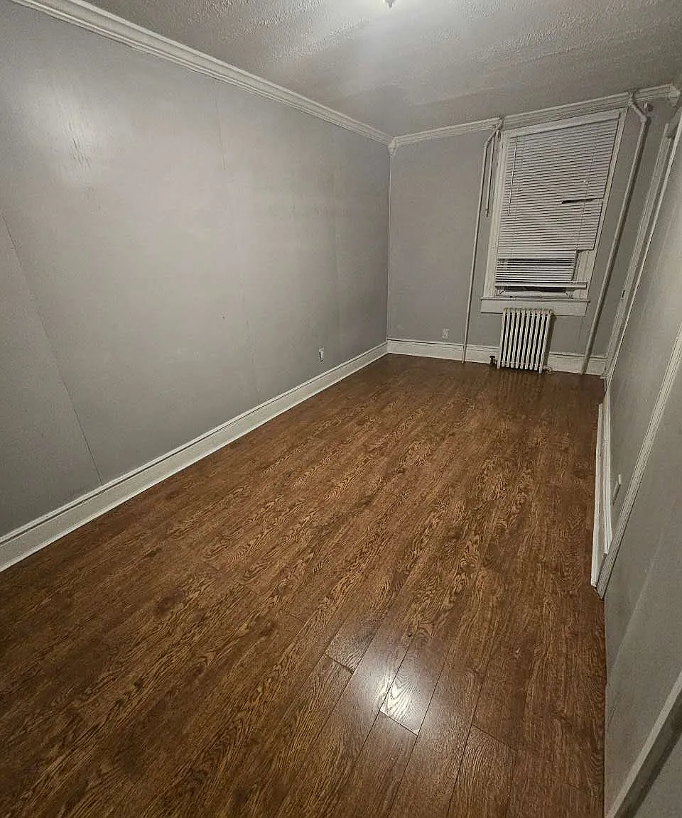 29 Monroe Avenue — Photo 4