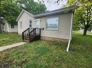151 French St, Waterloo, IA 50703
