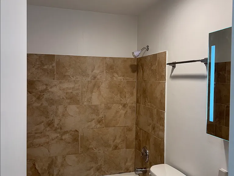 194 S Waters Edge Dr #101 — Photo 7
