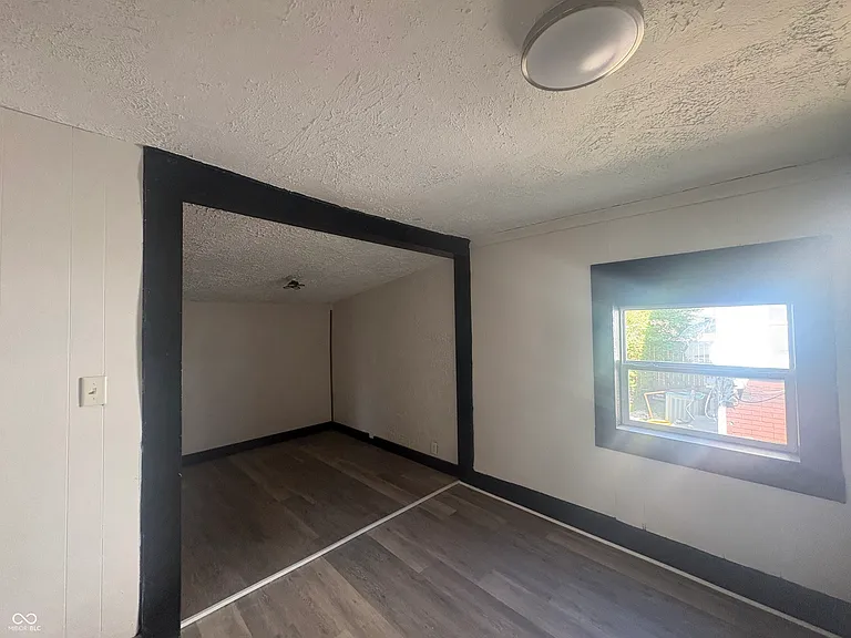 2826 Station St — Photo 6