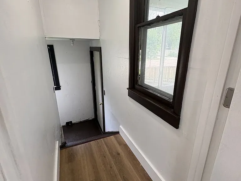 1204 Bluff St — Photo 13