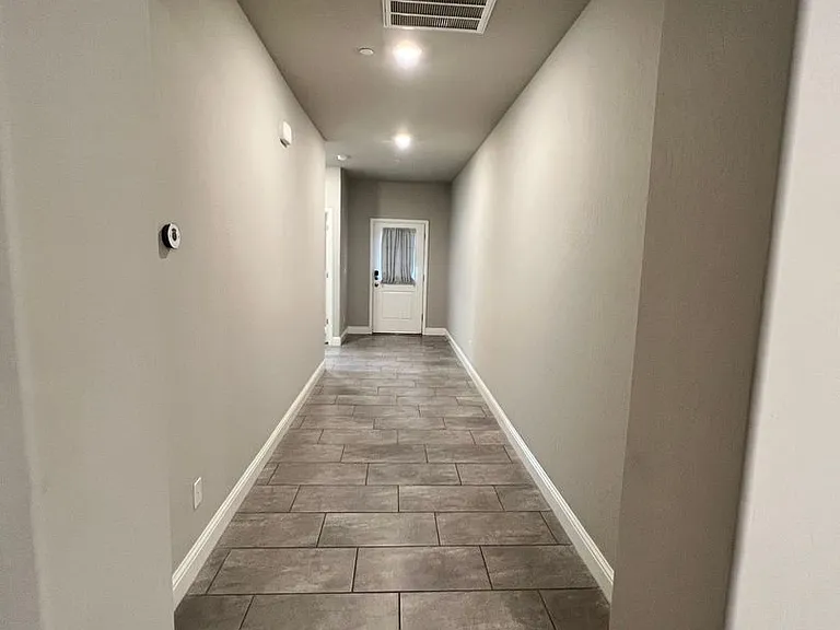 2137 La Vona Ave — Photo 23