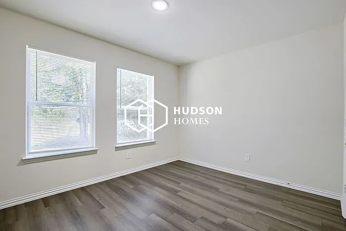 159 Westview Dr — Photo 9